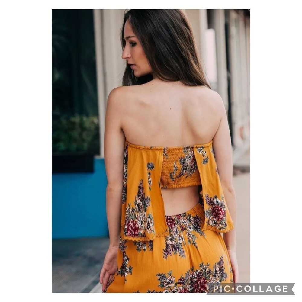Angie Gold Floral Stapless Cutout Back Wide Leg Cropped Jumpsuit Size Small - Picture 10 of 16